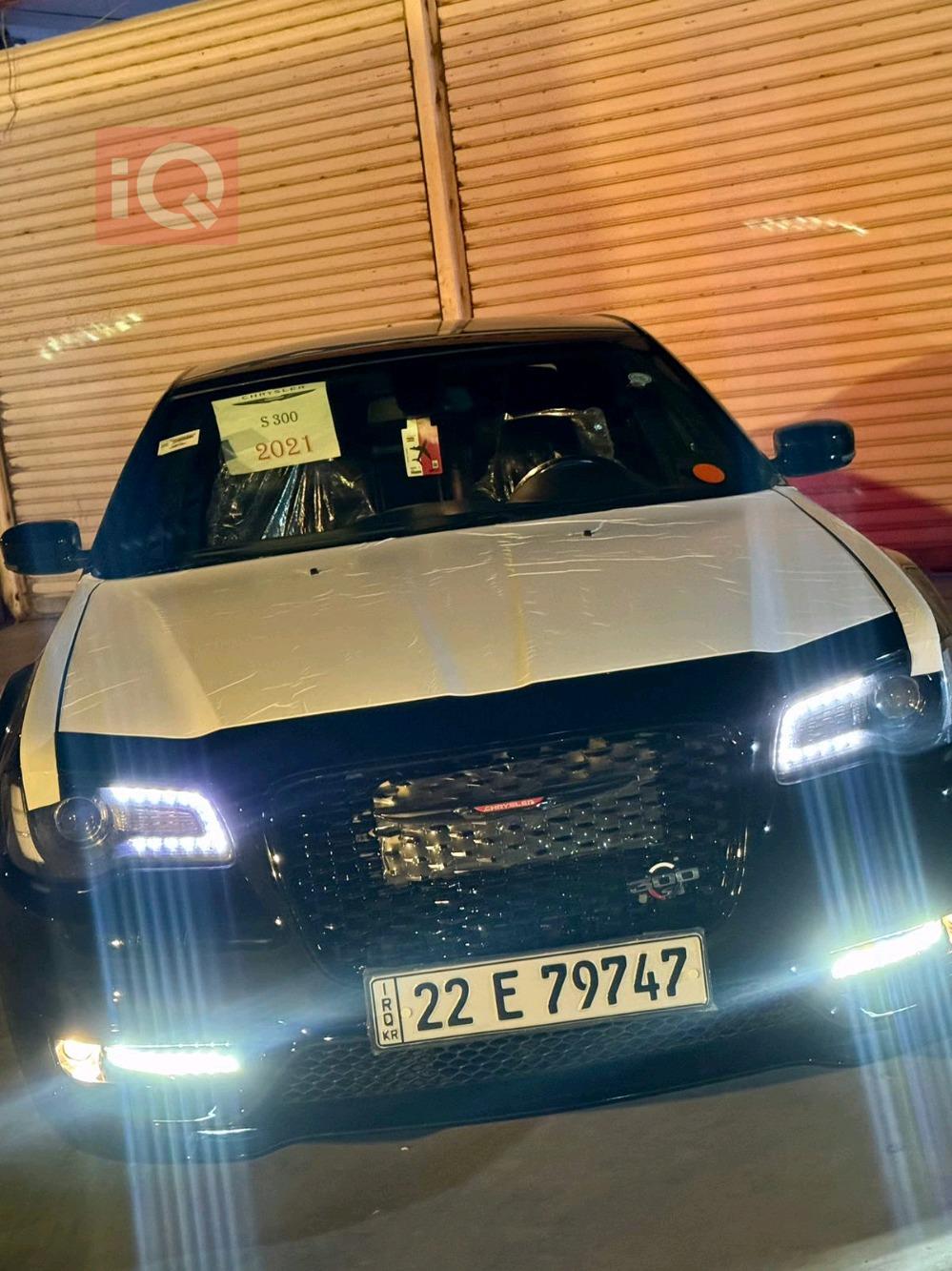 كرايسلر 300